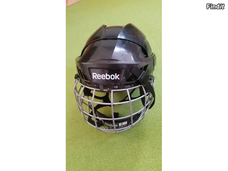 Myydään Reebok 3K Combo jääkiekkokypärä musta koko S -hinta 20e