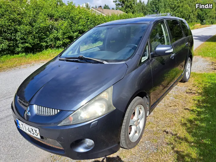 Myydään Mitsubishi Grandis 2006. 7-Hengen tila-auto
