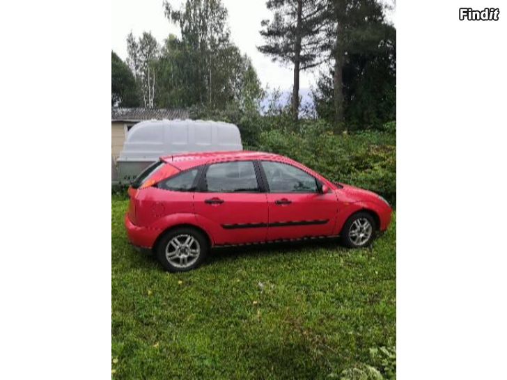 Myydään FORD 4D FOCUS HATCHBACK 1.6