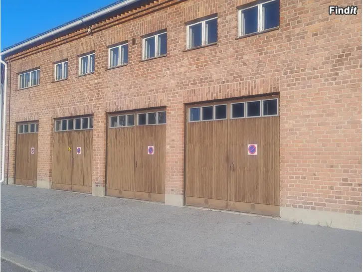 Uthyres Uthyres varmgarage i centrum av Jakobstad
