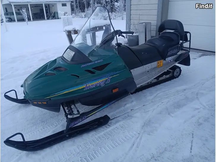 Myydään Ski-doo Touring ELT
