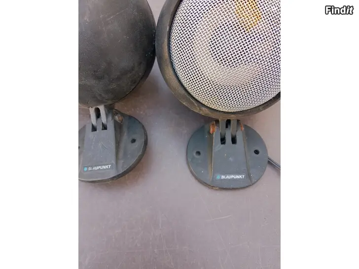 Säljes Retro boll bilhögtalare