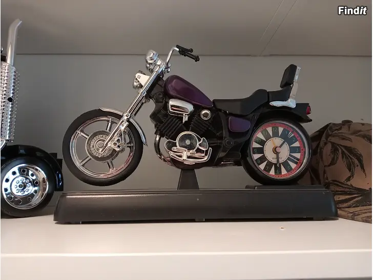 Myydään Moottori Pyörä Herätys Kello