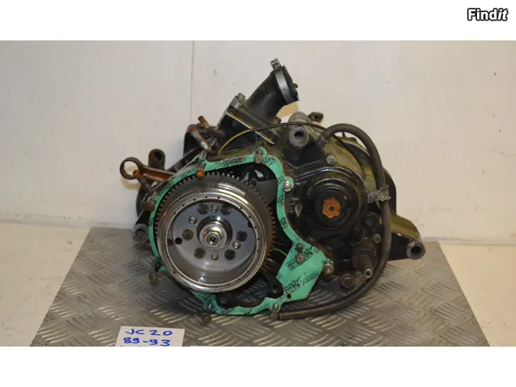 Myydään Honda NSR 125 R 89-93 JC20 moottori engine