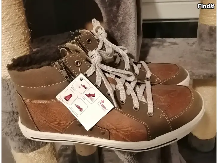 Säljes Rieker talvikengät, uudet. Koko 43