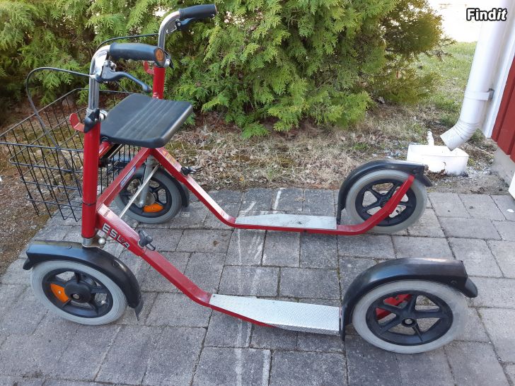 Säljes ESLA sparkcykel