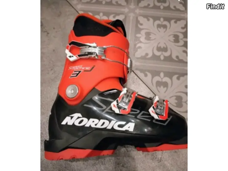 Säljes Slalomskor Nordica junior 22.5