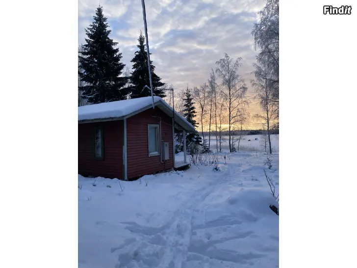 Myydään Rauhallinen mökkipaikka luonnon keskellä