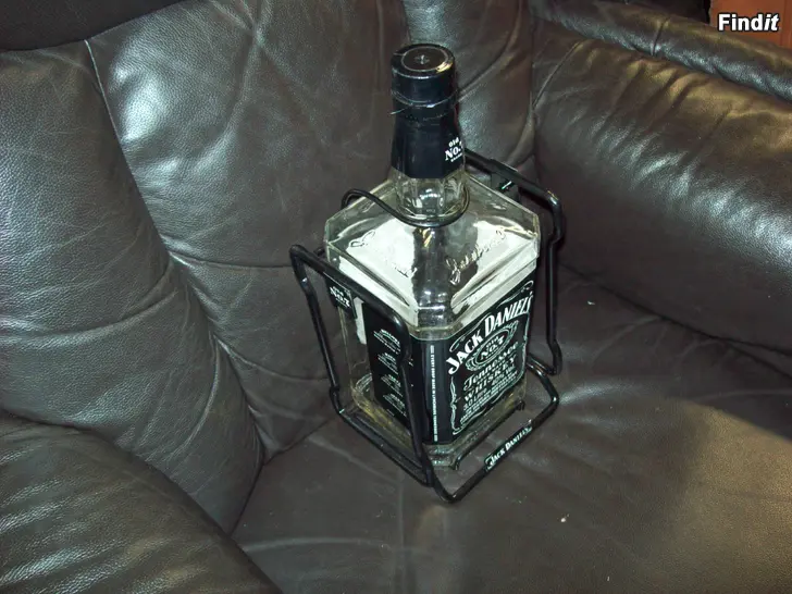 Myydään 3L Jack Daniels pullo