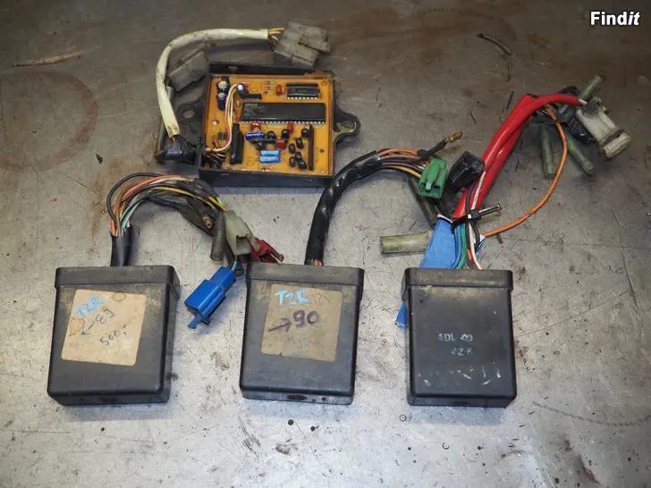 Myydään Yamaha TZR125 TZR125R TZR125RR CDI ECU boxeja
