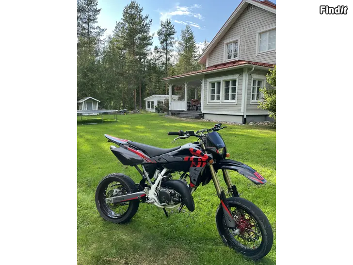 Säljes husqvarna sm 125