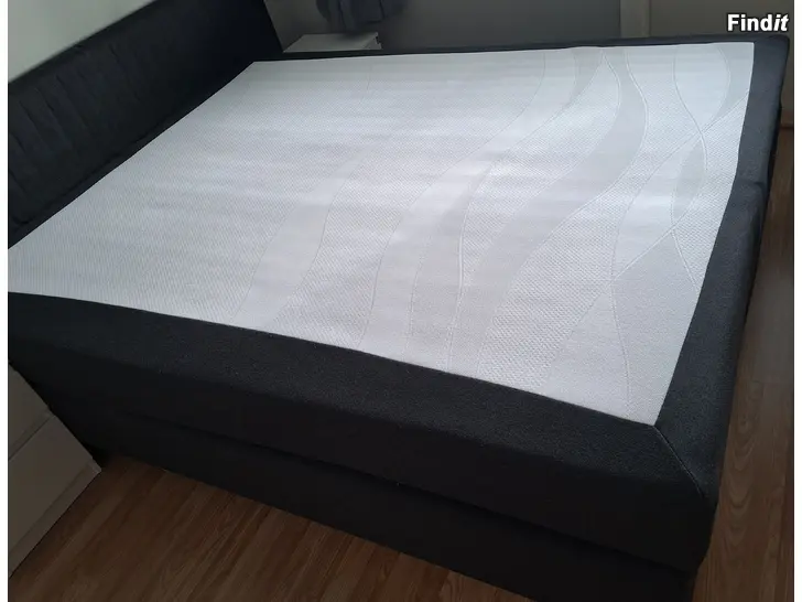 Säljes Asko Bonnell -joustinpatja 2kpl