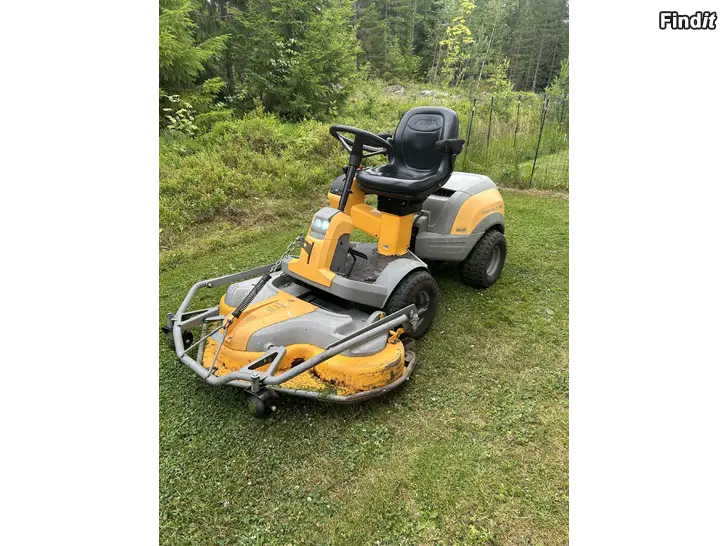 Säljes Stiga Park Pro 23 4WD + Combi Pro 125