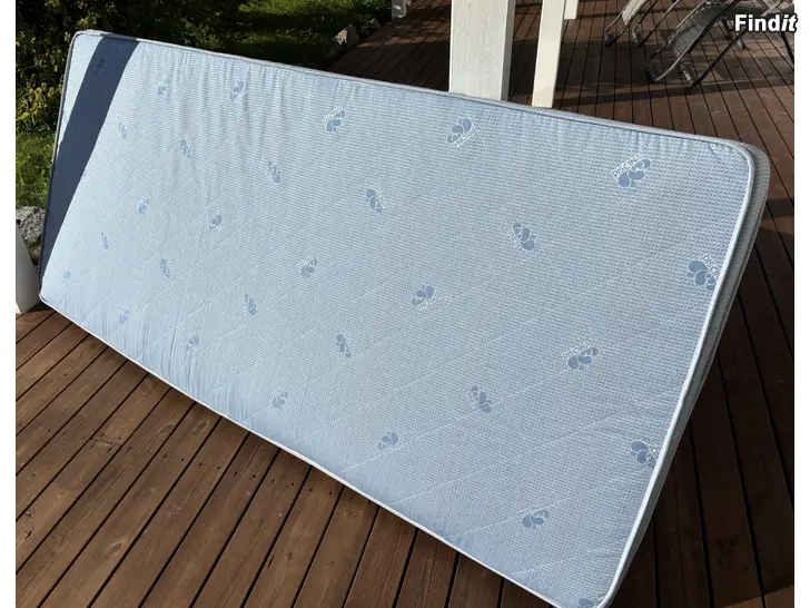 Säljes Madrass Piscina 90 x 200 x 20 cm