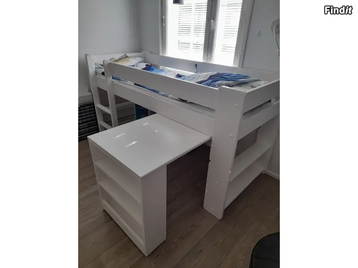 Säljes Unipuu pikkuparvi 90x200 loftsäng