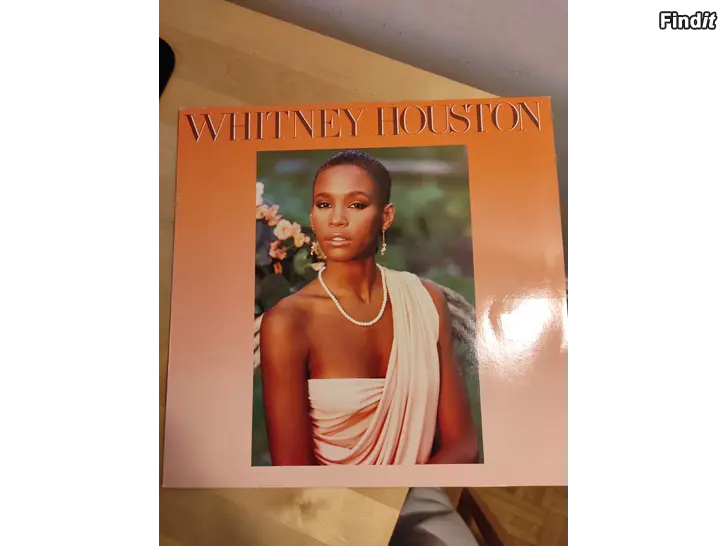 Myydään Whitney Houston LP.  -1985