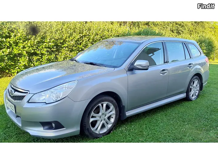 Myydään Subaru Legacy 2.5i AWD STW -11 tosi siisti