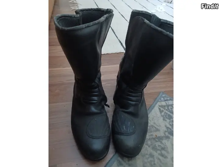 Säljes Oxtar Goretex mp-stövlar storlek 46