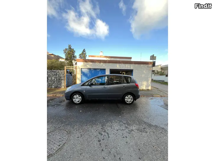 Säljes Toyota Corolla Verso 1,6L 2003