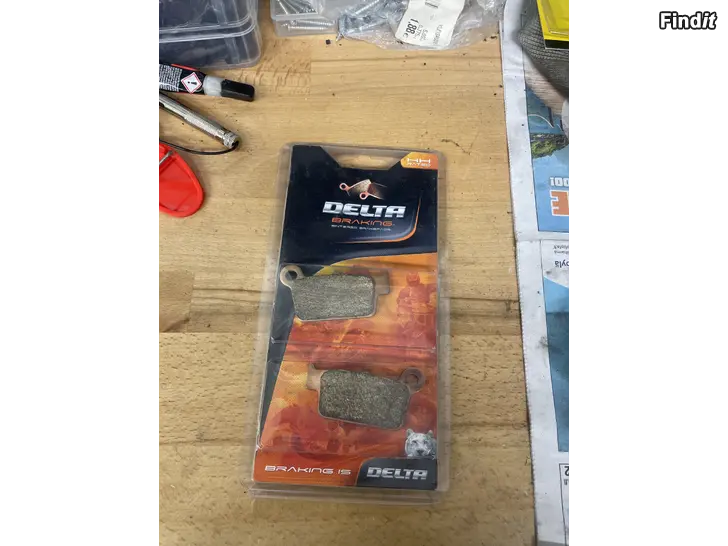 Säljes Bromsklossar