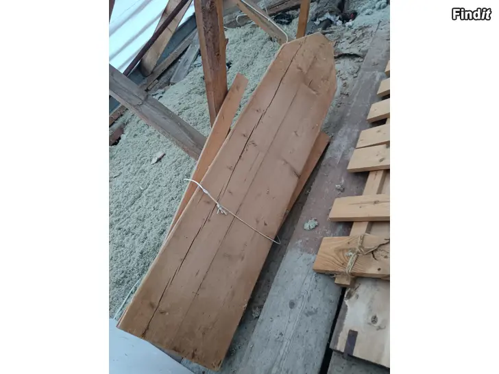 Säljes Antikt strykbräda