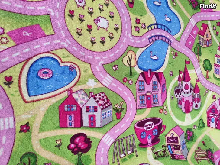 Säljes Vaaleanpunainen Sweet Town -leikkimatto  täydellinen pienille leikkijöille