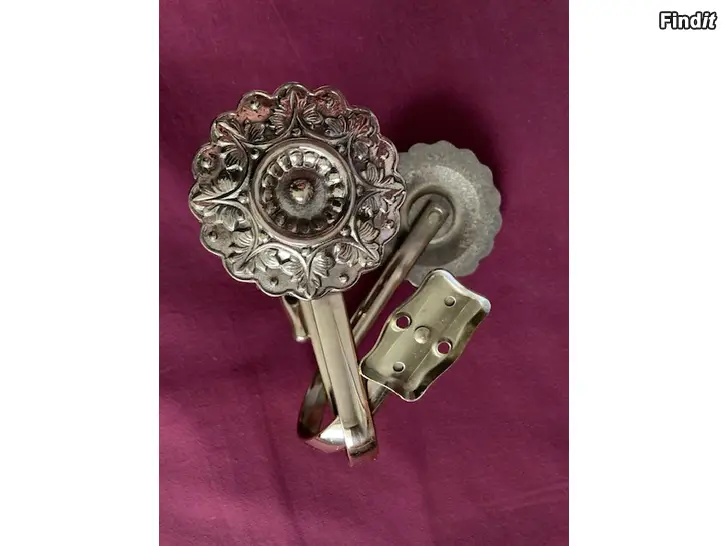 Säljes Gardinhållare, 4 st