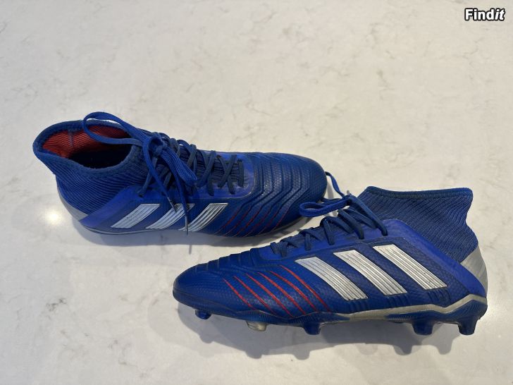 Myydään Adidas Predator 19.1