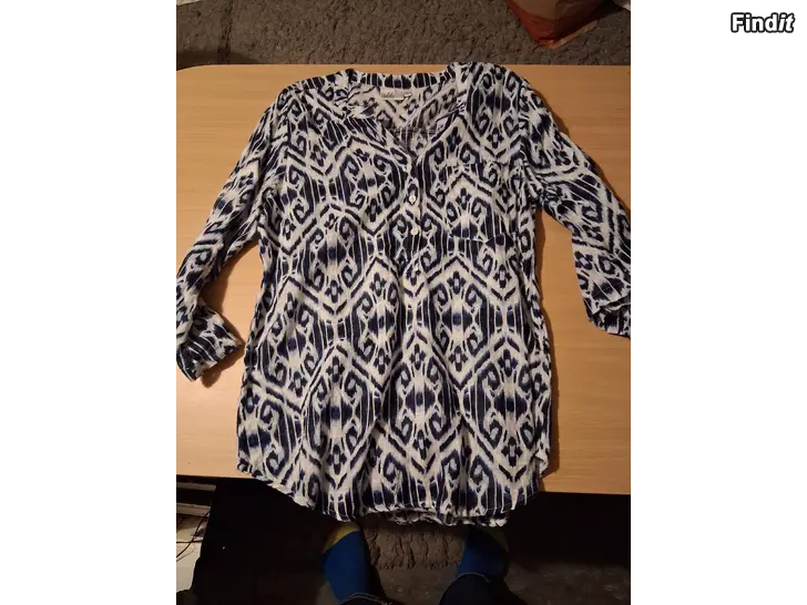 Säljes Blusar skor