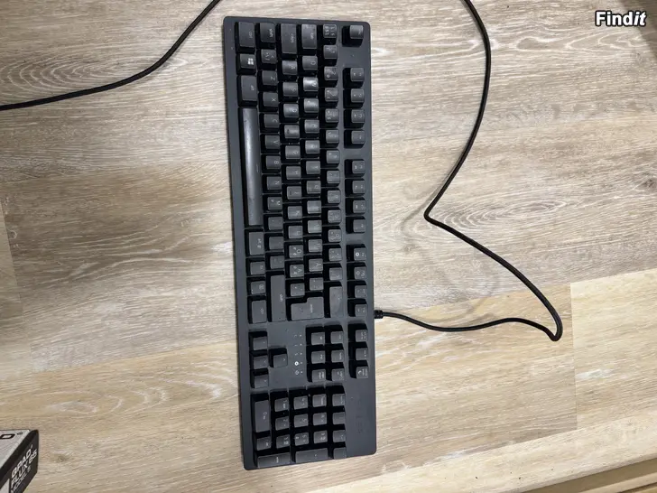 Myydään Razer Huntsman spel tangentbord