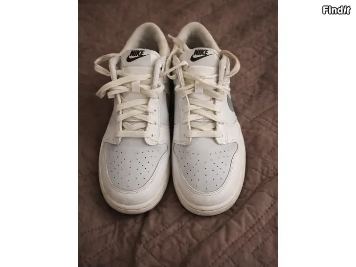 Säljes Nike Dunk Low