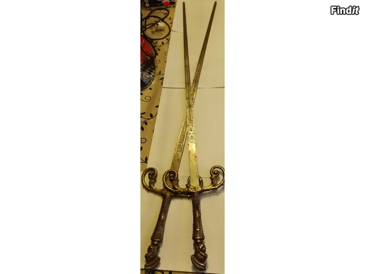 Myydään Koriste/teatteri/fantasia/gospel harrastus antiikkimiekka