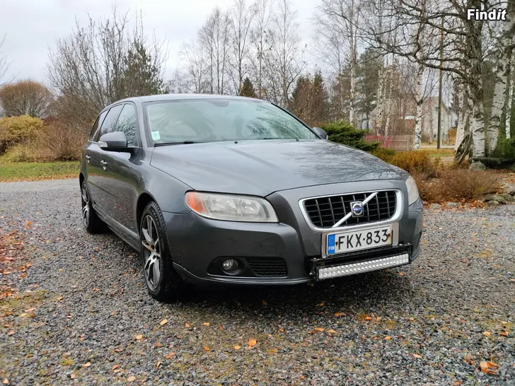 Säljes Volvo V70 D5