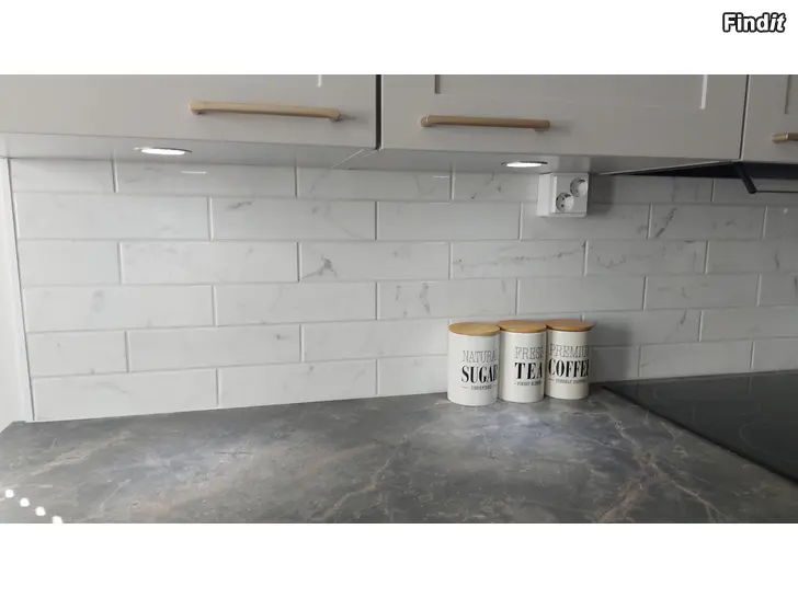 Säljes Väggkakel marmor 7,5 x 30 cm