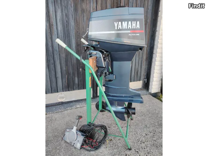 Myydään YAMAHA  30 DEOL   2-t