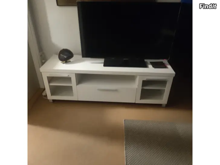 Säljes Tv-bänk