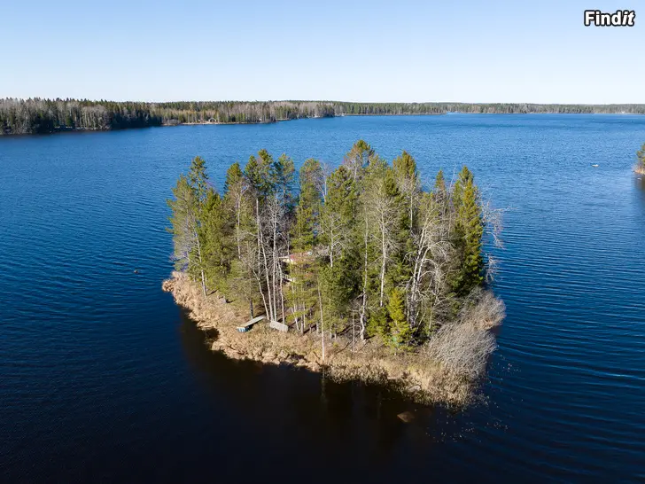 Säljes Egen holme med fritidshus i Röukarsträsket - Kauhaholmarna