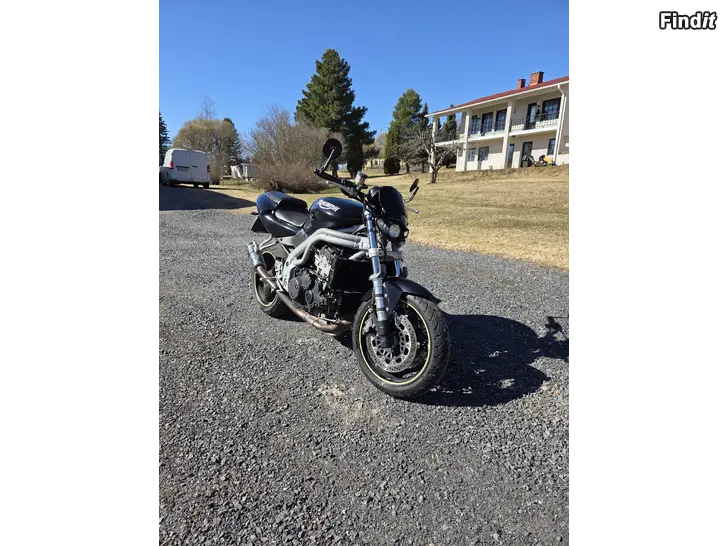 Säljes Triumph Daytona 955i