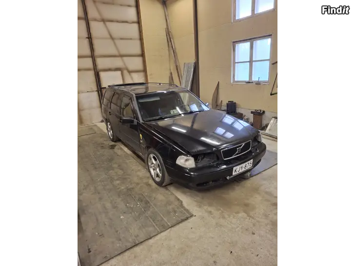 Säljes V70 säljes i delar