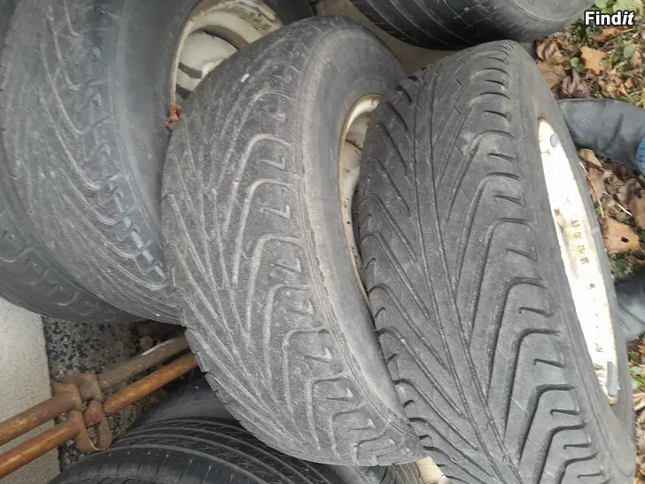 Säljes Renkaat vanteet  dodge aspen