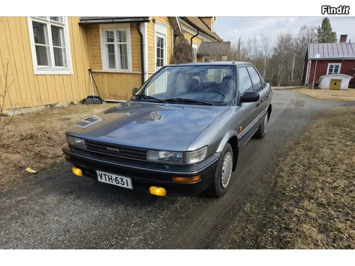 Myydään Toyota Corolla Liftback 1.6