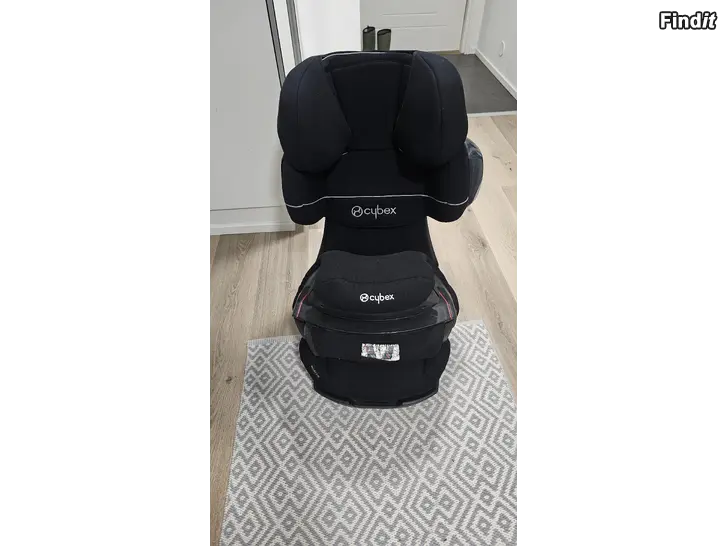 Myydään Turvaistuin Cybex pallas 2fix