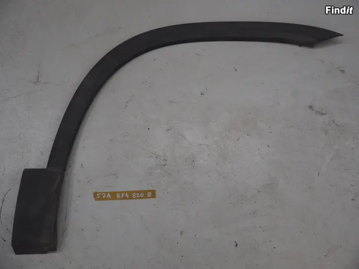 Myydään Skoda Karoq 17-25 Fender trim front 57A854820B