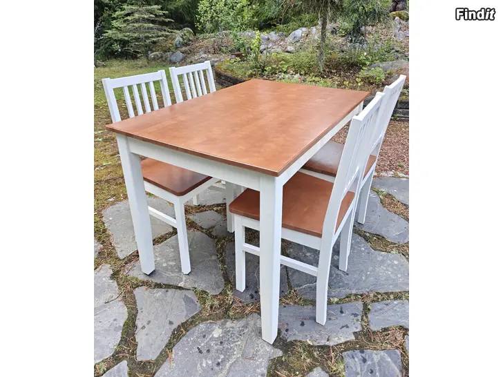 Säljes Köksbord och stolar