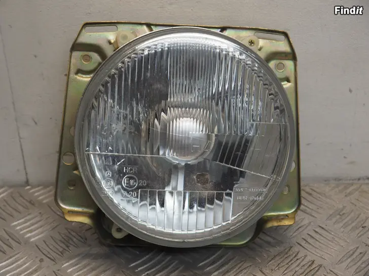 Myydään Volkswagen Golf II headlight ajovalo umpio
