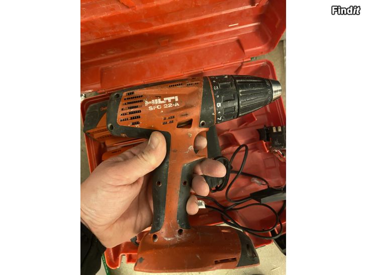 Myydään Hilti porakone + akut
