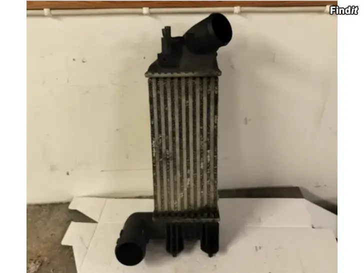 Myydään Välijäähdytin