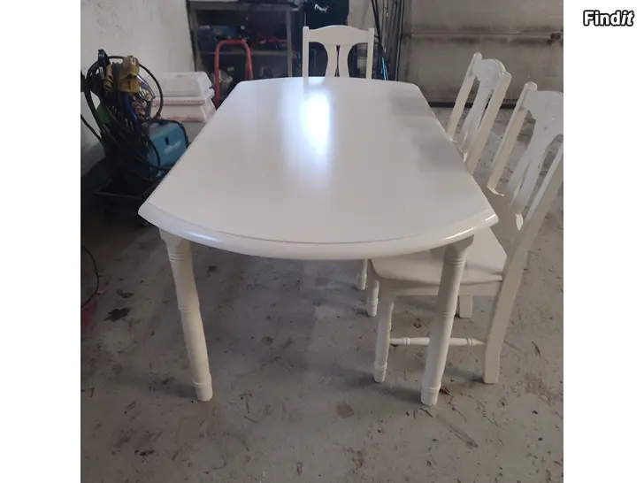 Säljes Bord och 6 stolar