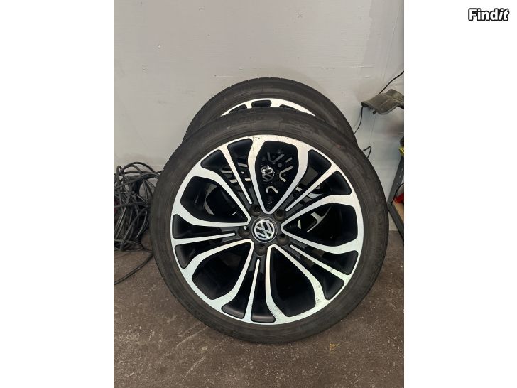 Säljes 18 fäljar+däck 5x112