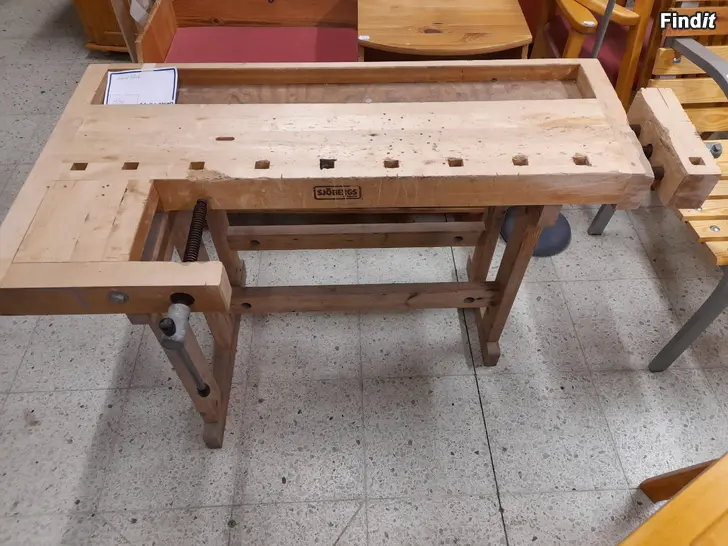 Myydään Hyvelbänk